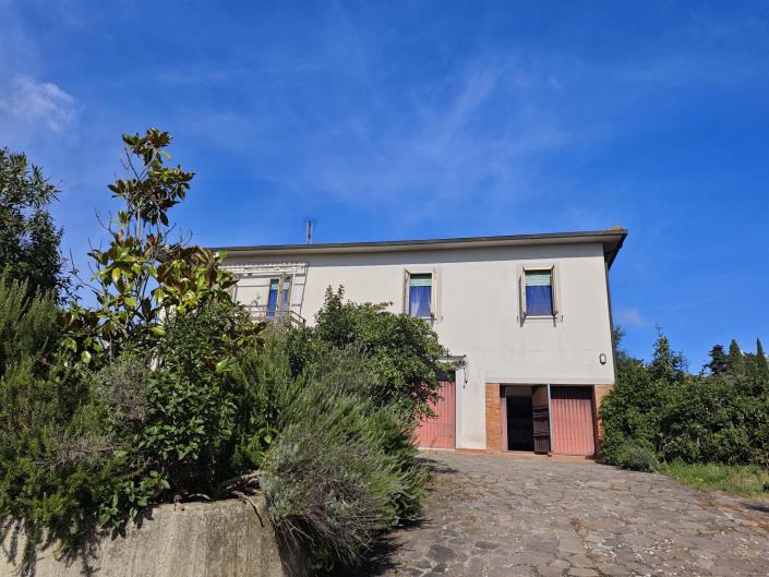 Image No.1-Appartement de 2 chambres à vendre à Volterra