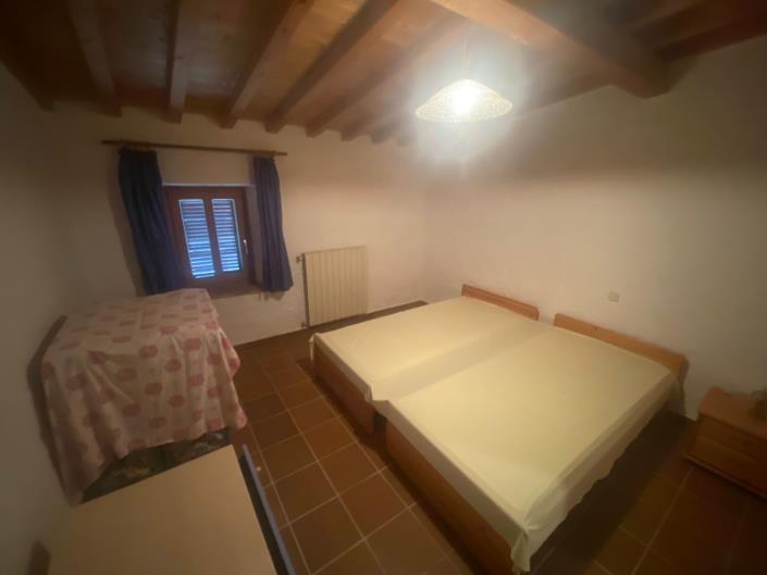 Image No.19-5 Bed Farmhouse for sale