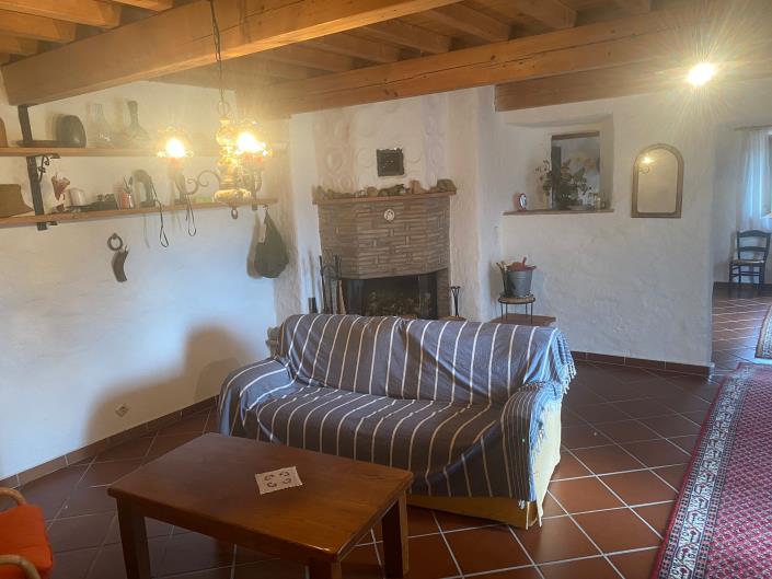 Image No.24-5 Bed Farmhouse for sale