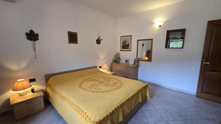 Image No.12-2 Bed House/Villa for sale