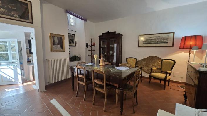 Image No.6-Maison de ville de 7 chambres à vendre à Volterra