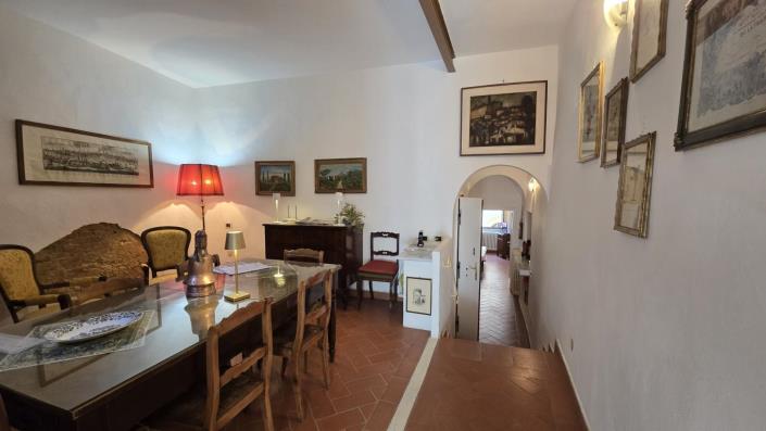 Image No.7-Maison de ville de 7 chambres à vendre à Volterra