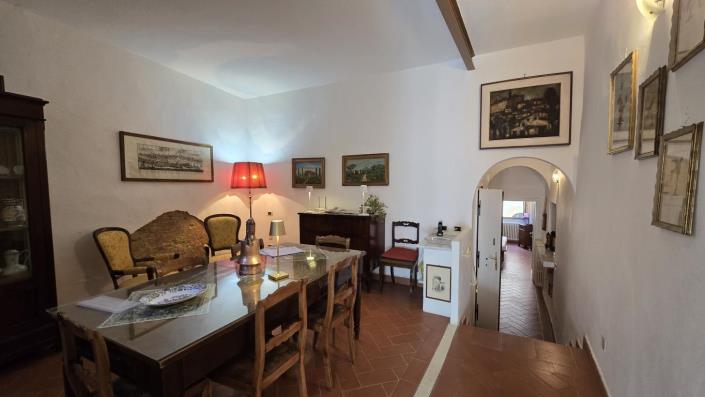 Image No.8-Maison de ville de 7 chambres à vendre à Volterra