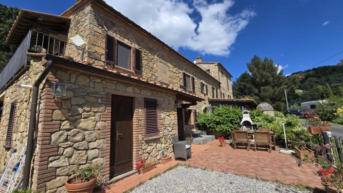 Image No.2-2 Bed Semi-Detached for sale