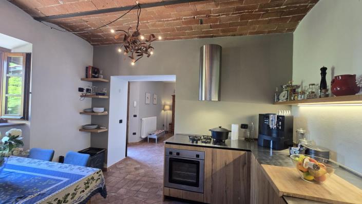 Image No.10-2 Bed Semi-Detached for sale