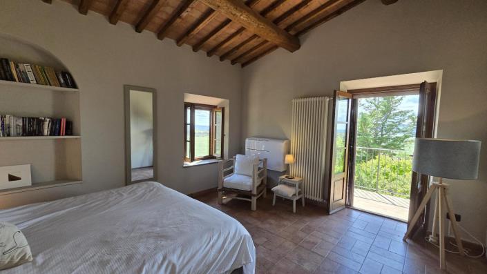 Image No.17-2 Bed Semi-Detached for sale