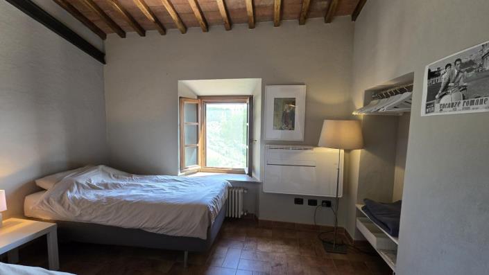 Image No.25-2 Bed Semi-Detached for sale