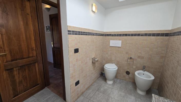 Image No.27-2 Bed Semi-Detached for sale