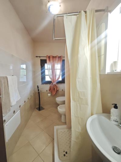 Image No.12-3 Bed Semi-Detached for sale