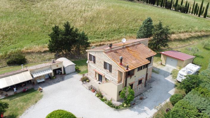 Image No.2-Ferme de 4 chambres à vendre à Volterra