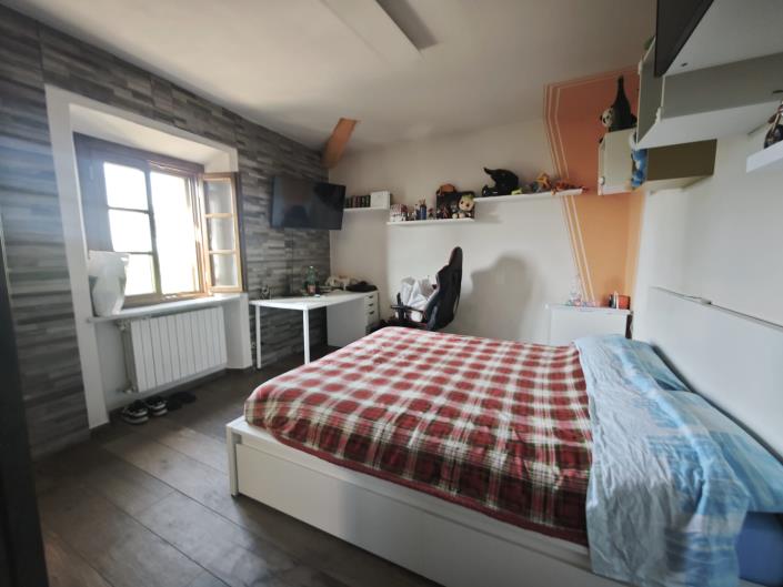 Image No.24-4 Bed Apartment for sale