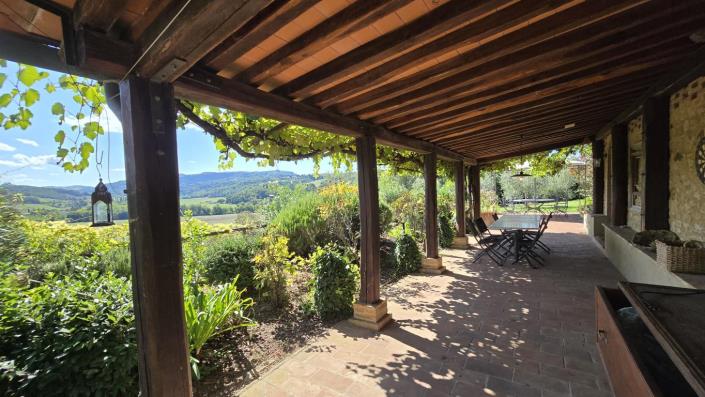 Image No.18-4 Bed Barn for sale