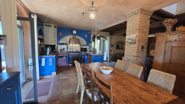 Image No.20-4 Bed Barn for sale