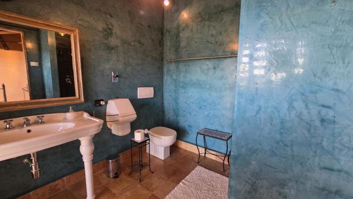 Image No.32-4 Bed Barn for sale