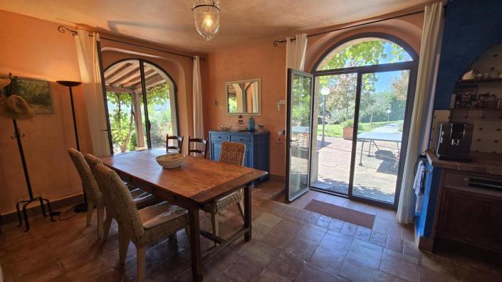 Image No.43-4 Bed Barn for sale