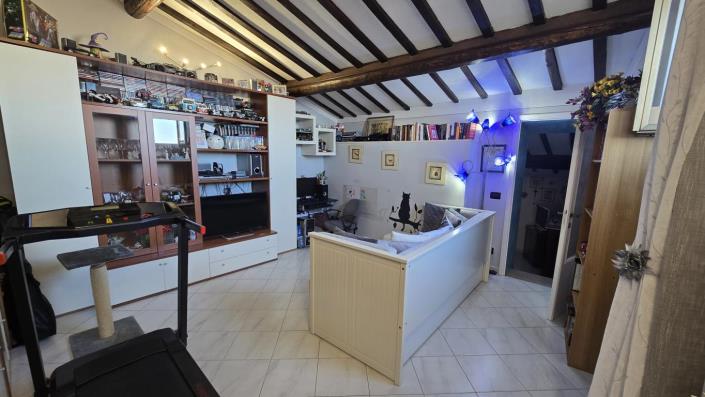 Image No.12-Appartement de 1 chambre à vendre à Volterra