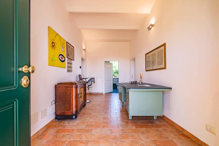 Image No.23-4 Bed Villa for sale