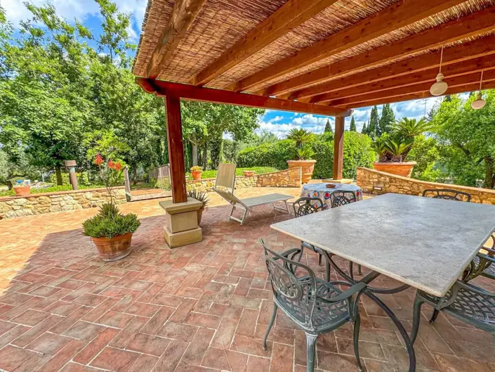 Image No.6-Villa de 4 chambres à vendre à Cecina