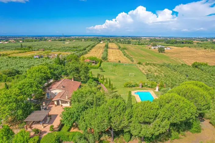 Image No.9-Villa de 4 chambres à vendre à Cecina