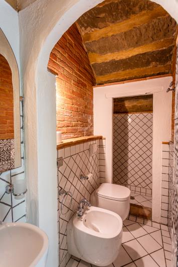 Image No.10-3 Bed Apartment for sale