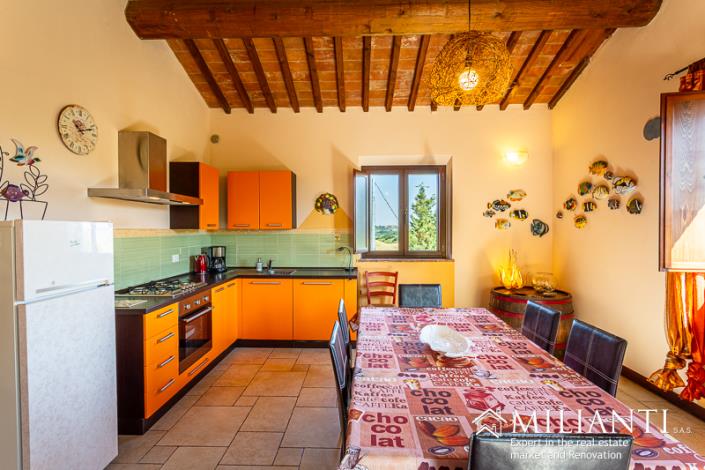 Image No.22-4 Bed Farmhouse for sale
