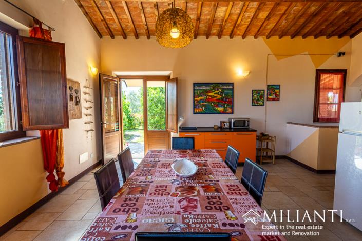 Image No.24-4 Bed Farmhouse for sale