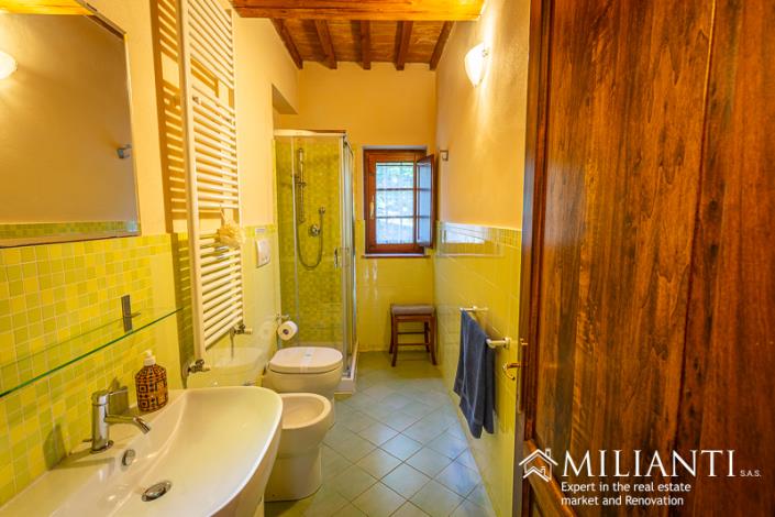 Image No.49-4 Bed Farmhouse for sale