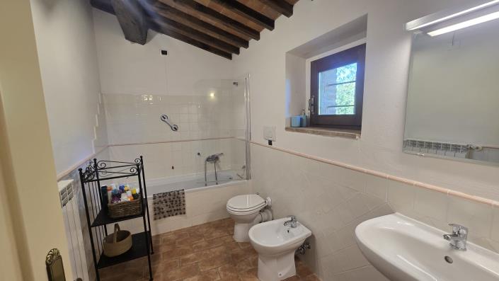 Image No.16-Appartement de 2 chambres à vendre à Gambassi Terme
