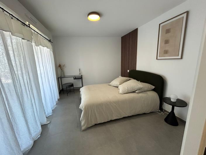 Image No.9-3 Bed Apartment for sale