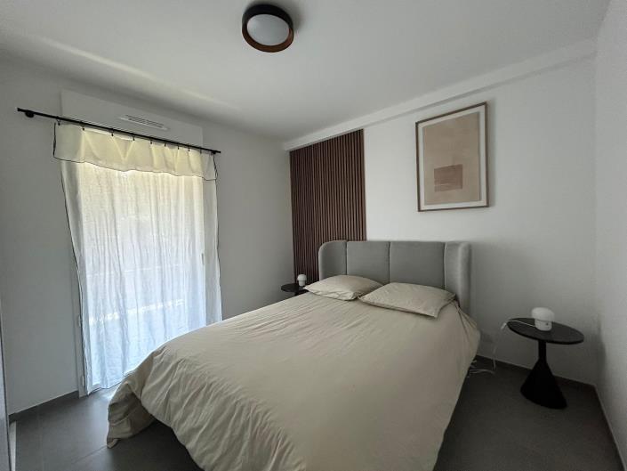 Image No.12-3 Bed Apartment for sale