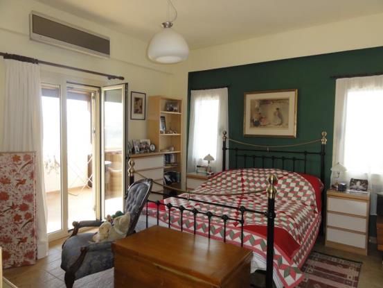 Image No.10-3 Bed Villa / Detached for sale