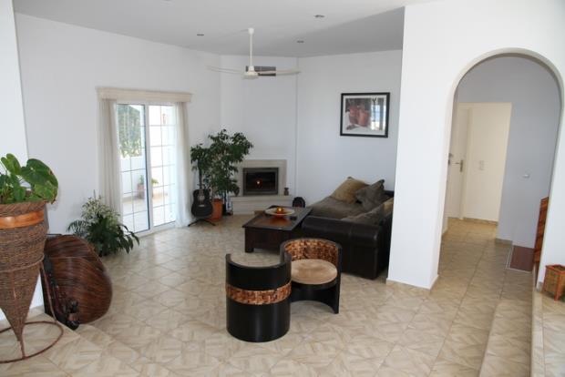 Image No.8-Villa / Détaché de 4 chambres à vendre à Kokkino Horio