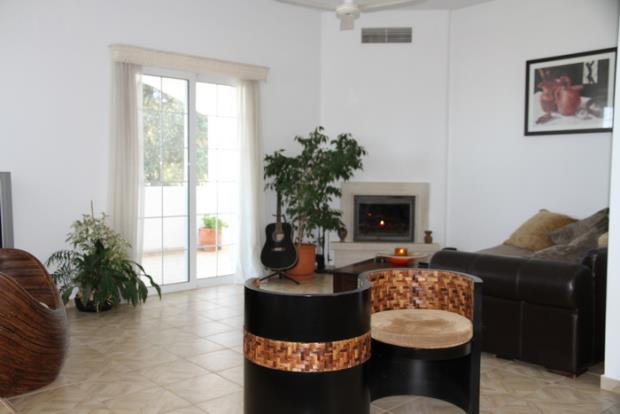 Image No.12-Villa / Détaché de 4 chambres à vendre à Kokkino Horio