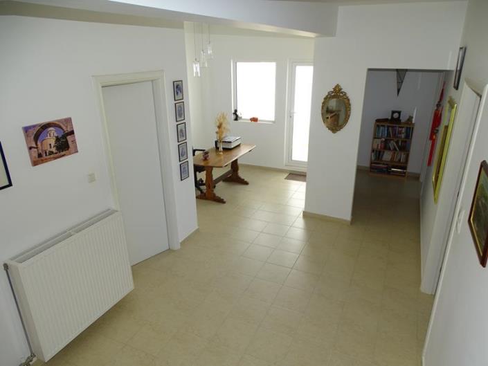 Image No.10-4 Bed Villa / Detached for sale