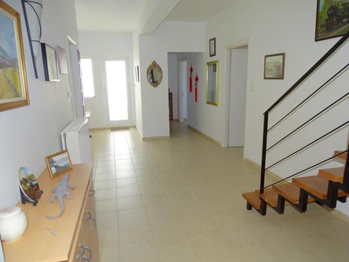 Image No.11-4 Bed Villa / Detached for sale