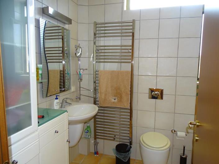 Image No.16-4 Bed Villa / Detached for sale