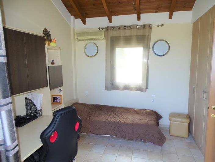 Image No.17-4 Bed Villa / Detached for sale