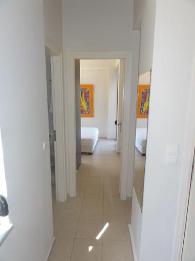 Image No.8-2 Bed House for sale