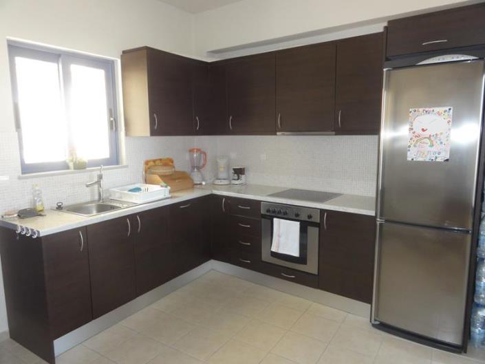 Image No.5-2 Bed House for sale