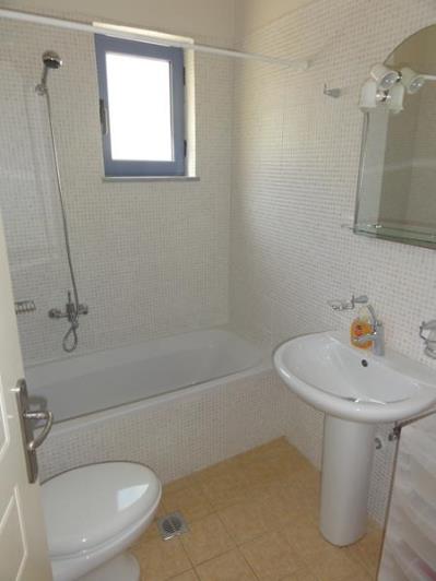 Image No.9-2 Bed House for sale