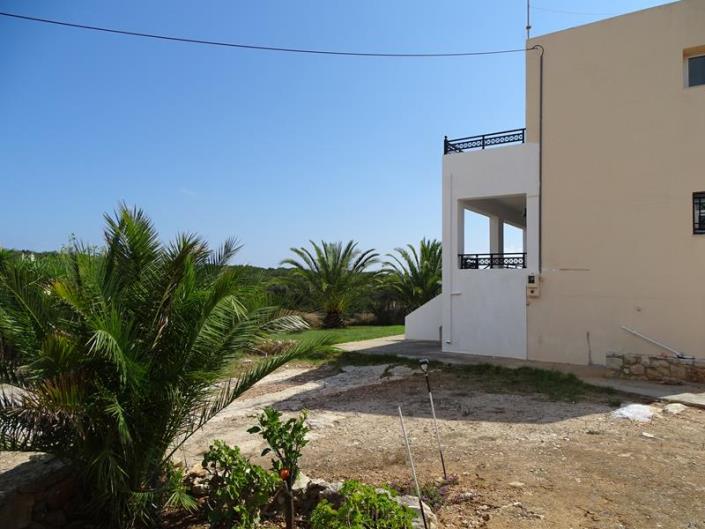 Image No.2-Villa / Détaché de 5 chambres à vendre à Plaka