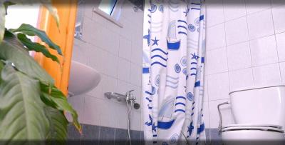 SHOWER-ROOM
