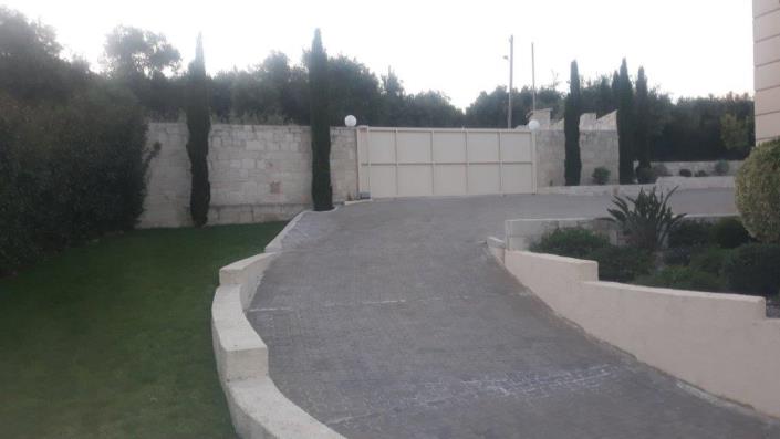 Image No.14-3 Bed Villa / Detached for sale