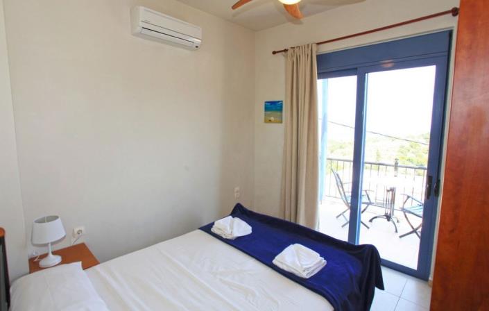 Image No.9-3 Bed Villa / Detached for sale