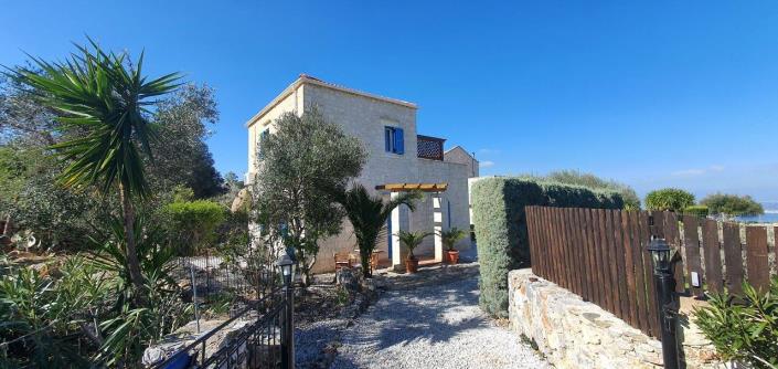 Image No.3-2 Bed House/Villa for sale