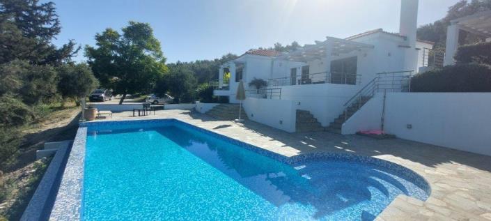 Image No.1-2 Bed Villa / Detached for sale