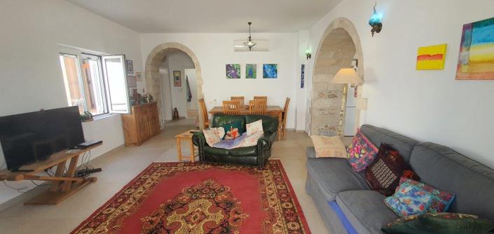 Image No.4-2 Bed House for sale