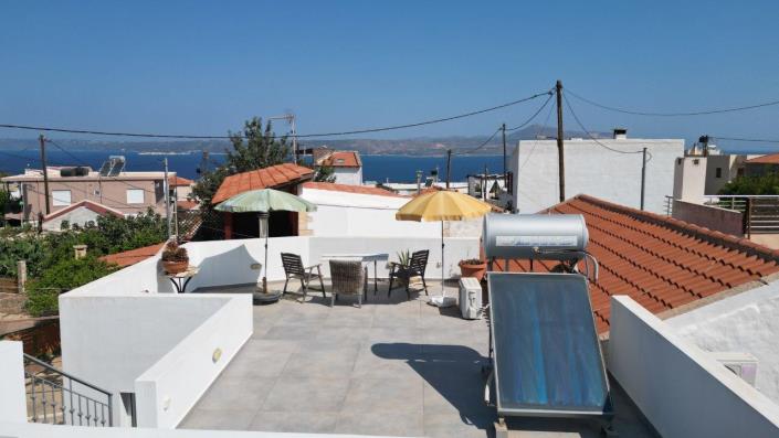 Image No.1-2 Bed House for sale