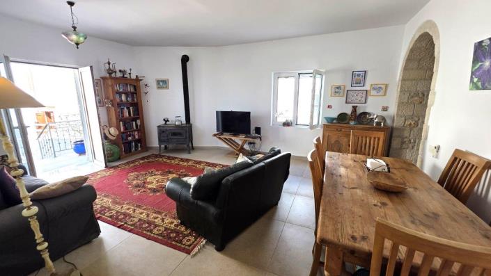 Image No.6-2 Bed House for sale