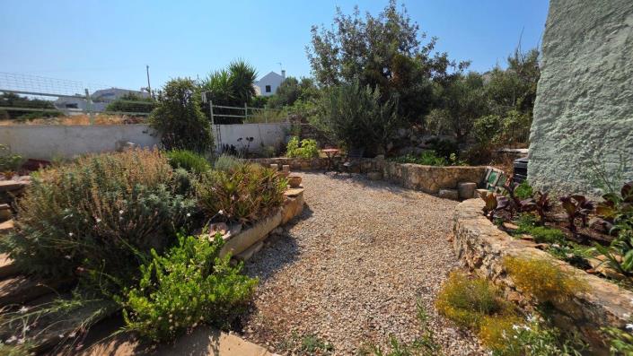 Image No.18-2 Bed House for sale